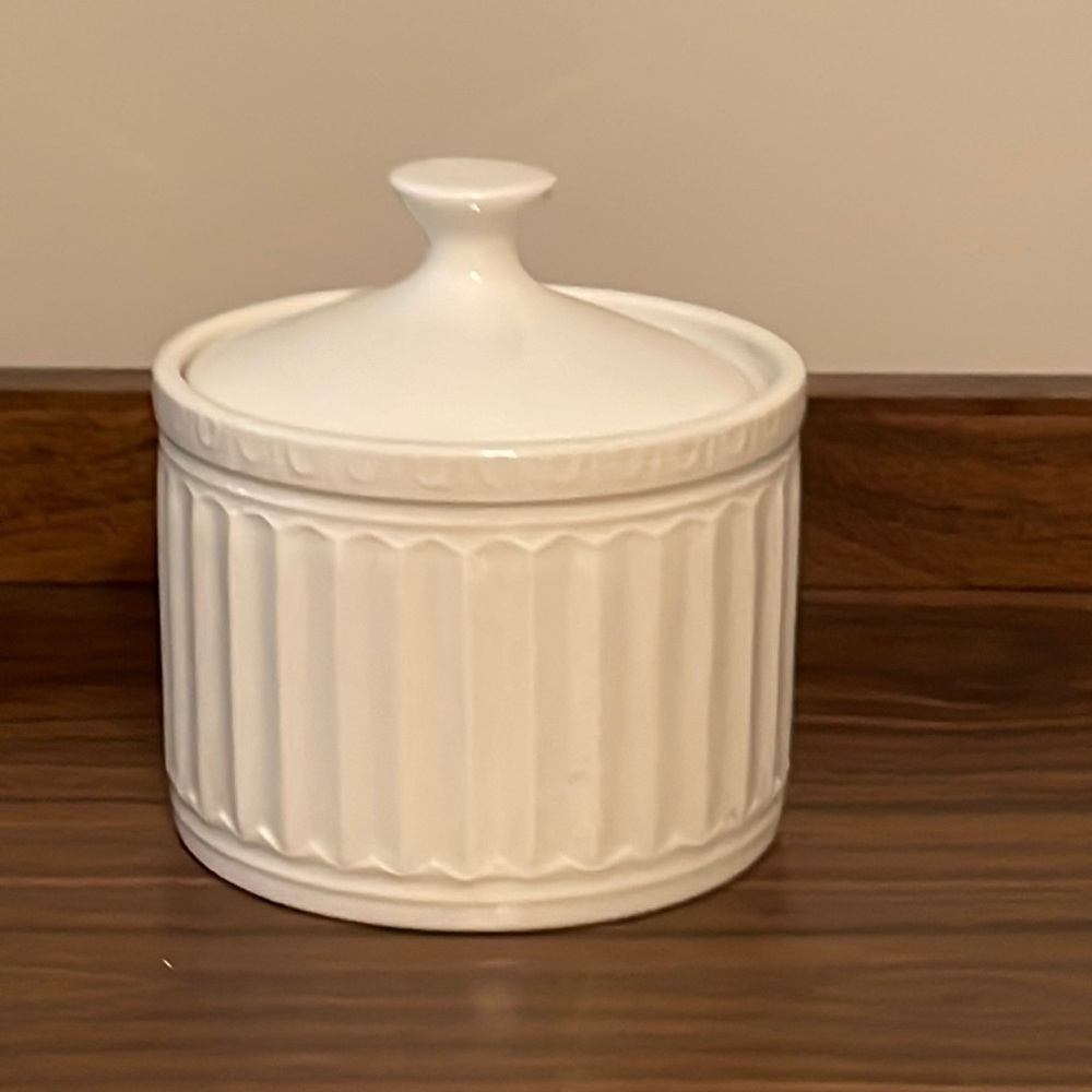 Monarch stoneware 8841 Sugar bowl with lid